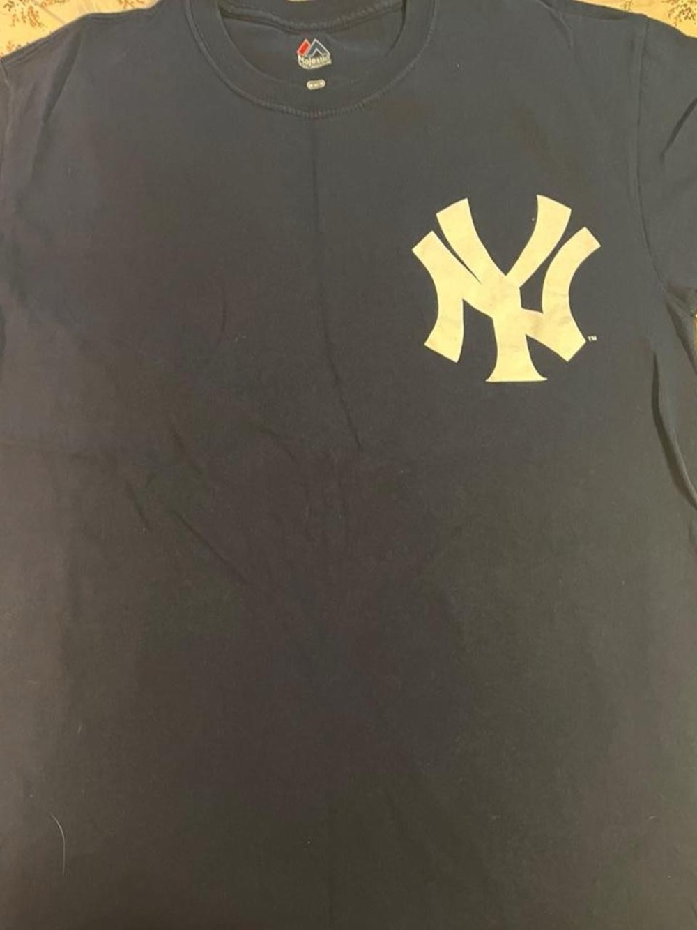 yankees t shirt